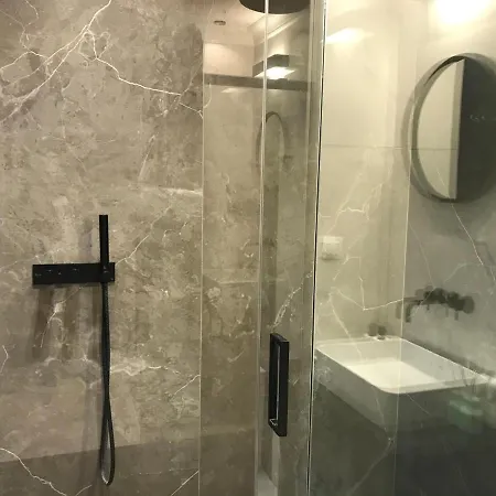 Baltic Riviera Apartments - Garden Sanctuary Retreat Danzica Esterno foto